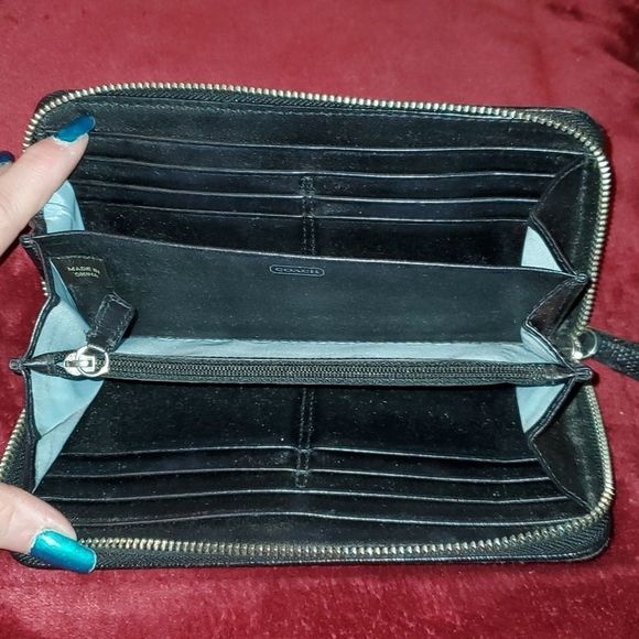 Coach Julia Op Art Signature Accordion Zip Around Wallet Black Grey Silver - Picture 4 of 9